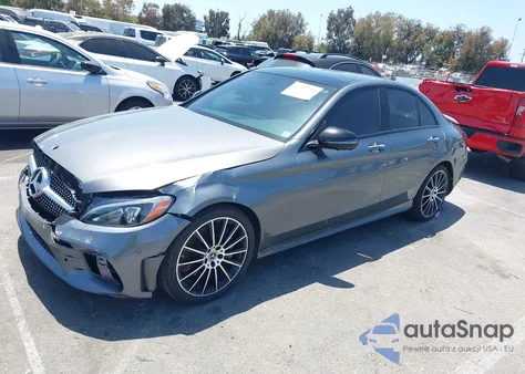 2020 Mercedes-Benz C 300 z USA, uszkodzony, nr VIN 55SWF8DB0LU322984